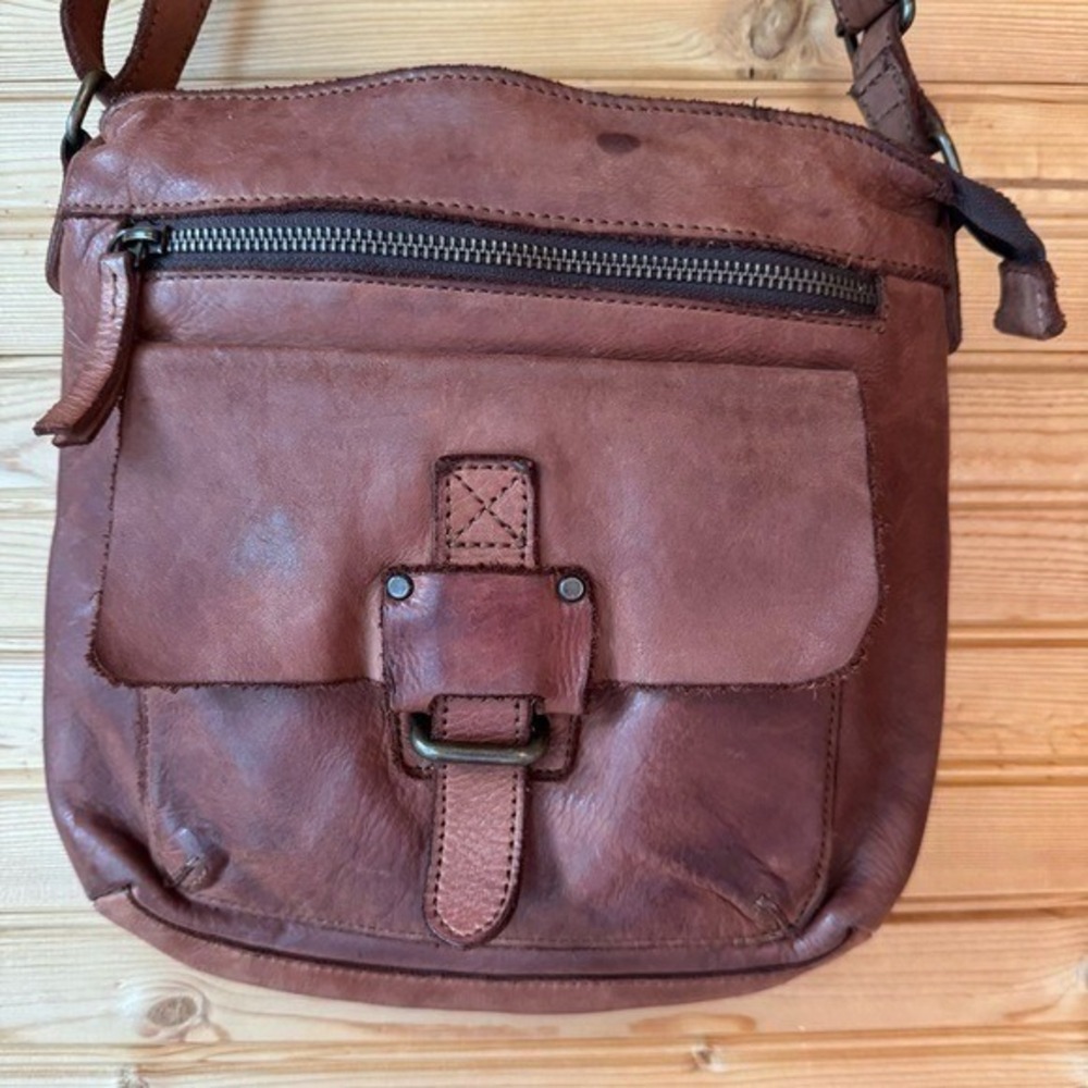 Harbour 2nd Messenger Bag Leather Crossbody Distressed Cognac Collegiate School